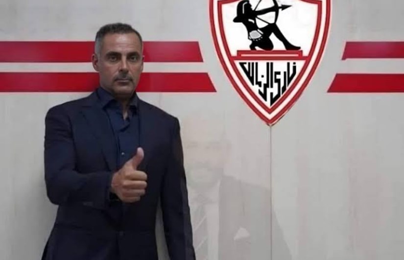 جوميز يلقى محاضره فنيه على لاعبي الزمالك 