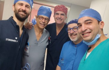 فريق عالمى لجراحات قلب الأطفال   فريق عالمى لجراحات قلب الأطفال