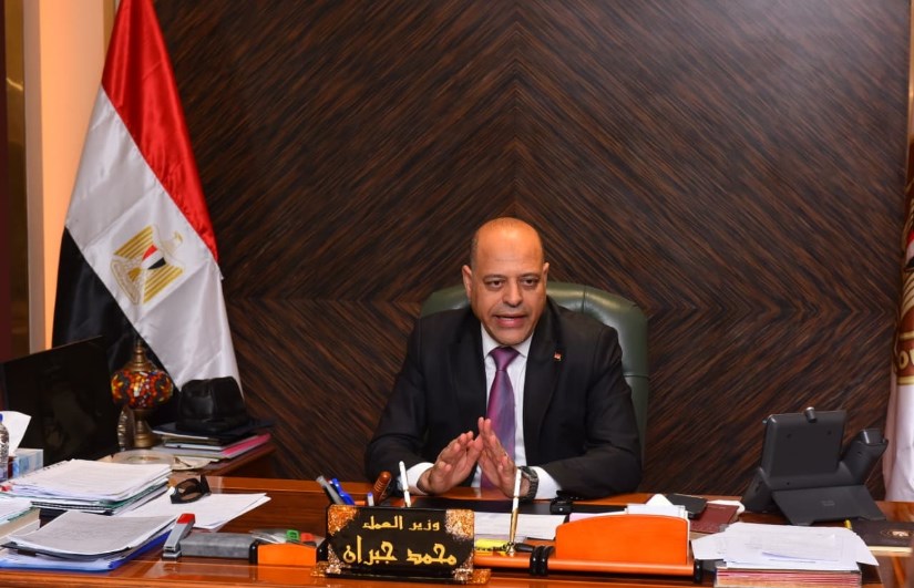 وزير العمل 