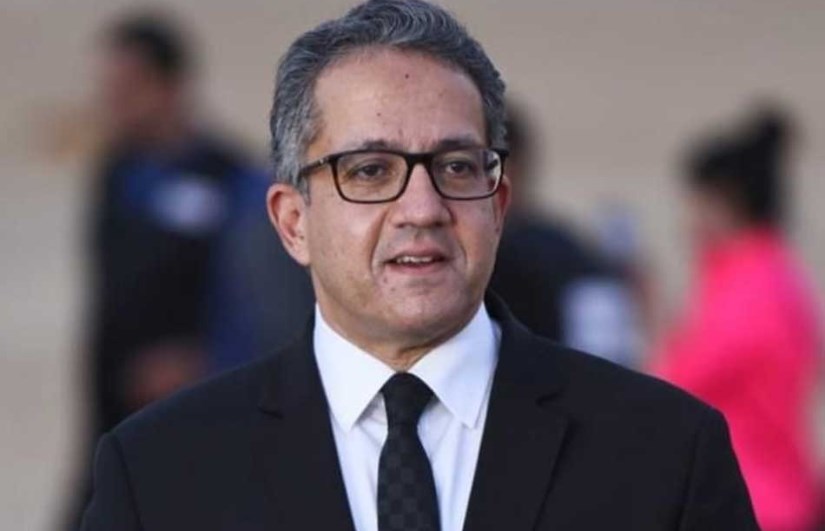 خالد العنانى 