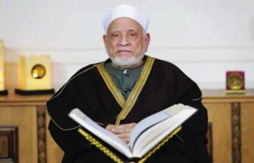  الدكتور أحمد عمر هاشم