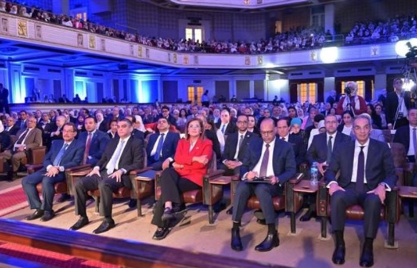 جانب من المؤتمر جانب من المؤتمر