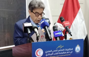 الدكتور مجدى حسن