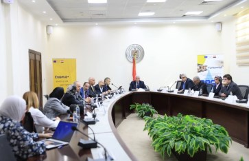 جانب من الاجتماع 