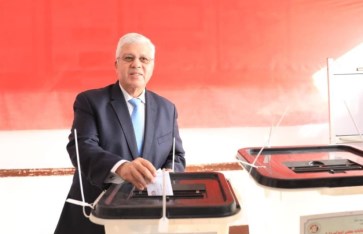 وزير التعليم العالي يُدلي بصوته