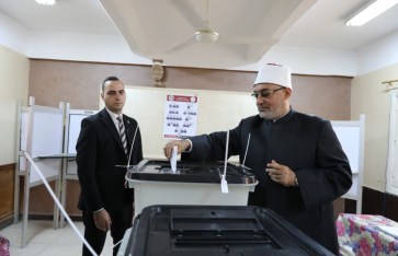 مفتي الجمهورية يُدلي بصوته