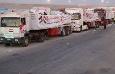 شاحنات المساعدات الإنسانية