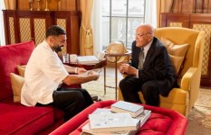 الدكتور مجدي يعقوب والنجم محمد صلاح