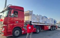 قافلة شاحنات المساعدات الإنسانية