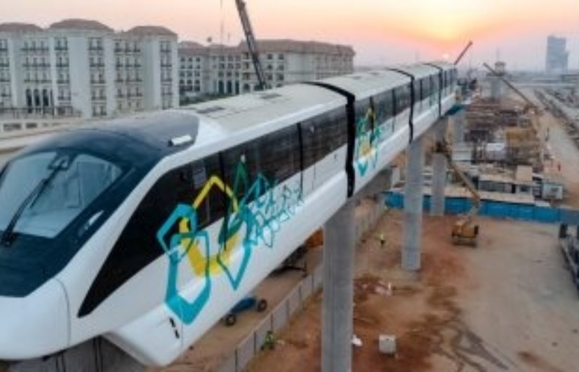 التشغيل التجريبي للقطار الكهربائي السريع