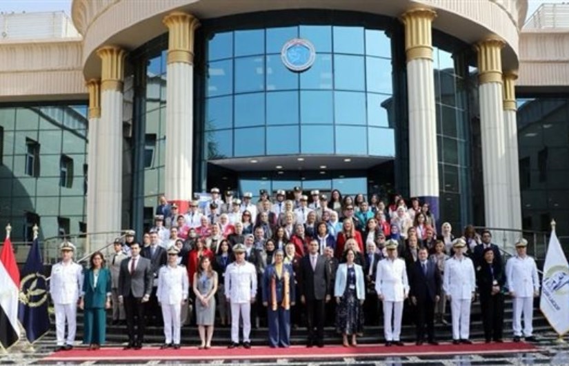 جانب من الندوه 