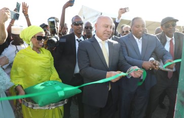 جانب من الافتتاح 