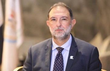 الدكتور طارق الهوبي