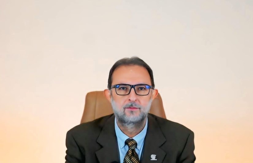 الدكتور طارق الهوبي