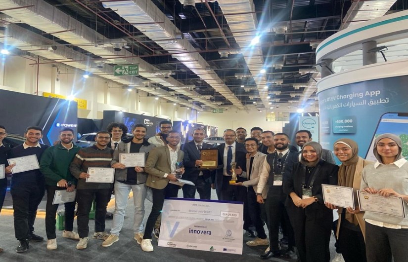 طلاب كلية الهندسة بشبرا