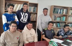 طلاب جامعة قناة السويس 