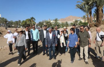 وزارة السياحة والآثار وسلطة منطقة العقبة تنظم جولة ميدانية للدكتور زاهي حواس بمدينة العقبة بالأردن
