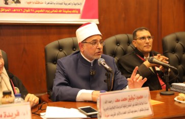 رئيس جامعة الأزهر يحضر مناقشة علمية أشرف عليها شيخه العلامة الدكتور محمود توفيق