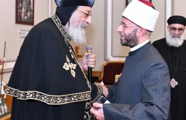 وزير الأوقاف والبابا تواضروس الثاني