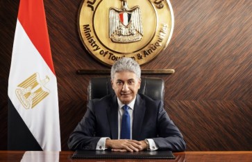 وزير السياحة والآثار