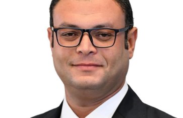 وزير الإسكان 