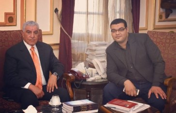 مستشار زاهي حواس: زاهي حواس من أشرس المدافعين عن الحضارة المصرية وخصوصا الأهرامات