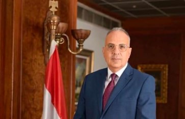 وزير الموارد المائية والرى