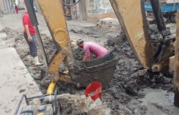 تصليح خط مياه الشرب بعزبه عمرو بمطوبس