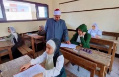 انتظام أعمال امتحانات النقل الثانوي وامتحانات المهام الأدائية للصفوف الابتدائية بالشرقية الأزهرية