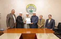 رئيس جامعة الأزهر يكرم خريجي دورة الأكاديمية العسكرية من أبناء كلية اللغة العربية