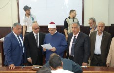 رئيس جامعة الأزهر يتفقد لجان امتحانات كلية القرآن الكريم بطنطا