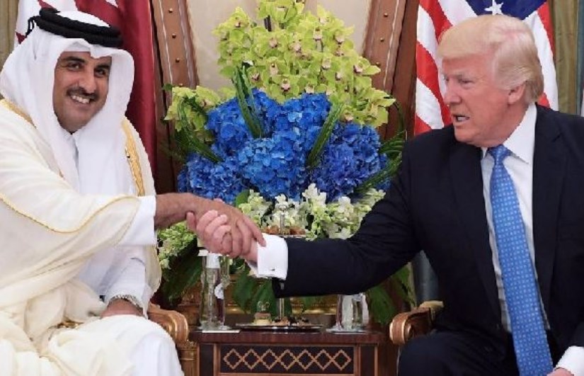 أمير قطر يستقبل ترامب في الديوان الأميري أمير قطر يستقبل ترامب في الديوان الأميري