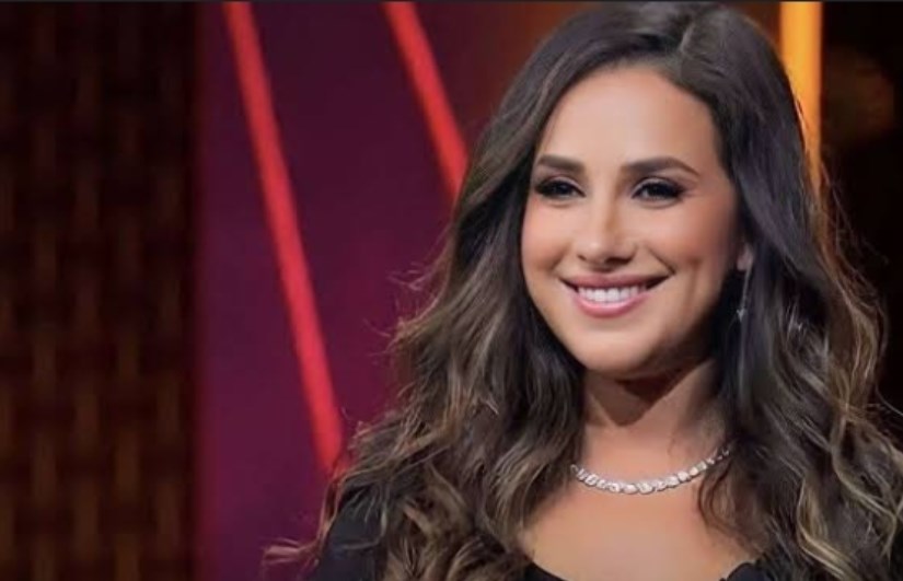 الفنانة شيري عادل الفنانة شيري عادل