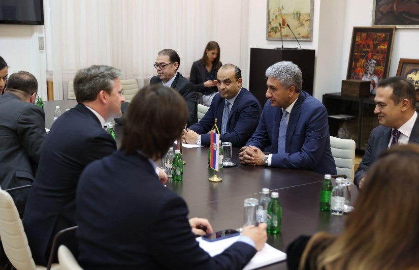 وزير السياحة والآثار يلتقي بوزير الثقافة الصربي في بلجراد لبحث سبل التعاون المستقبلي في مجال الآثار وزير السياحة والآثار يلتقي بوزير الثقافة الصربي في بلجراد لبحث سبل التعاون المستقبلي في مجال الآثار