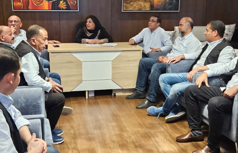 مساعد وزير السياحة والآثار لشئون شركات السياحة ورئيس مكتب شئون الحج السياحي تتفقد أوضاع الحجاج مساعد وزير السياحة والآثار لشئون شركات السياحة ورئيس مكتب شئون الحج السياحي تتفقد أوضاع الحجاج
