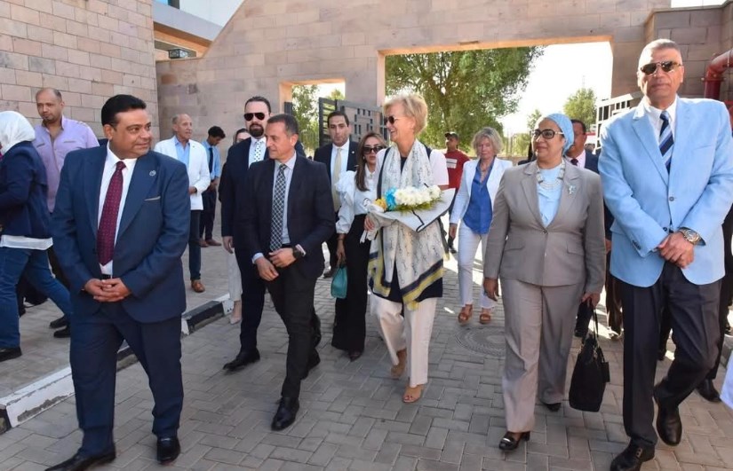 جانب من الزيارة جانب من الزيارة