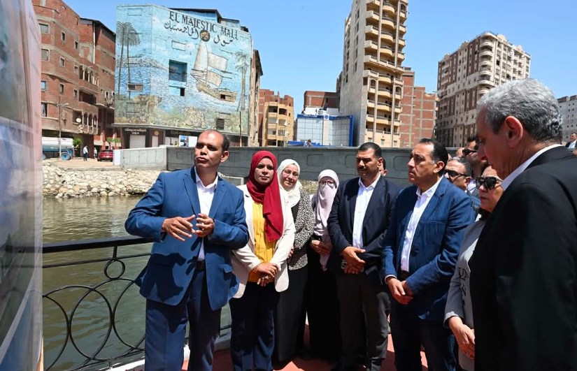 جانب من الزيارة جانب من الزيارة