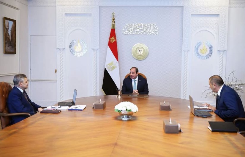 جانب من الاجتماع جانب من الاجتماع