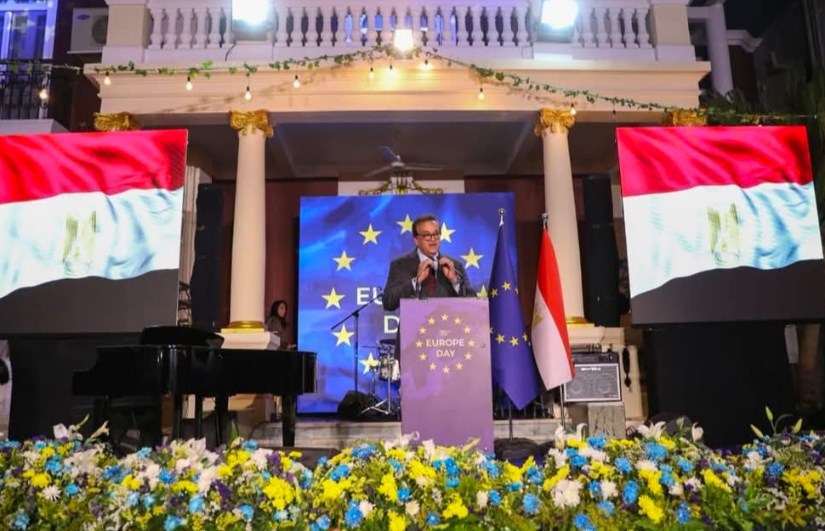وزير الصحة والسكان وزير الصحة والسكان