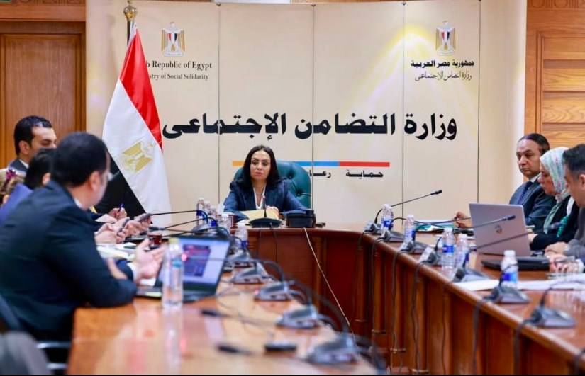 جانب من الاجتماع جانب من الاجتماع
