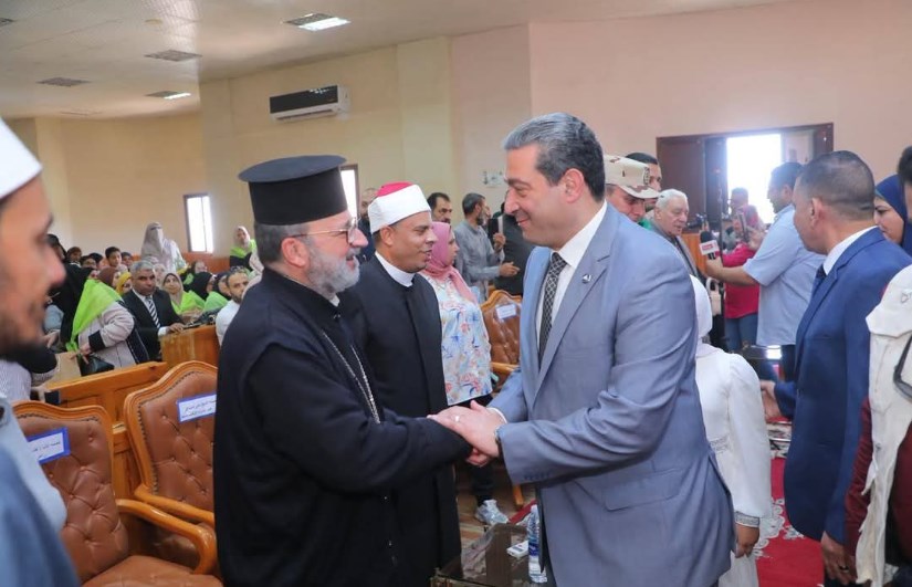 جانب من الاحتفال جانب من الاحتفال