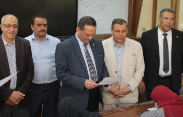 نائبا رئيس جامعة الأزهر يتفقدان لجان امتحانات كلية الهندسة ويتابعان منظومة العمل داخل الكنترولات