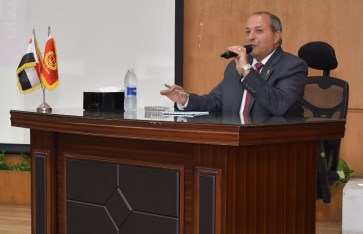 محافظ بورسعيد 