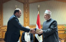 السفارة الأمريكية والأزهر يتعاونان في اعداد مقررات اللغة الإنجليزية الجديدة