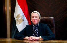 وزيرة البيئة