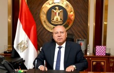وزير الصناعة والنقل