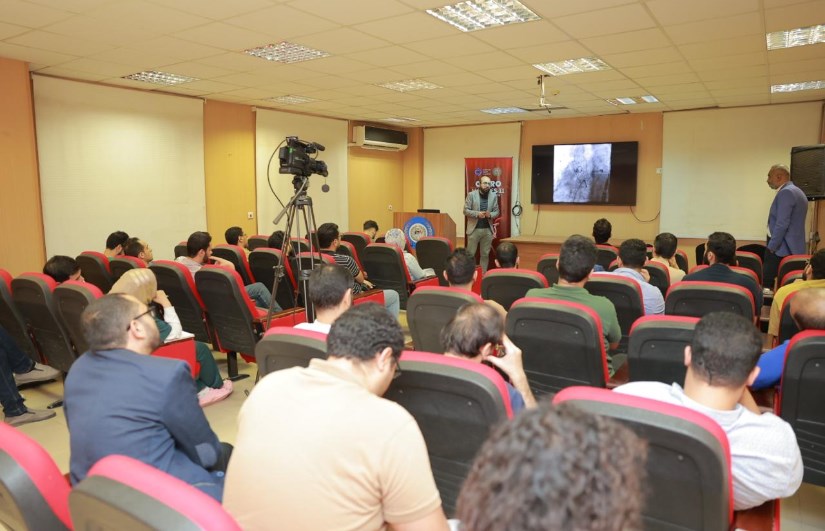 جانب من المؤتمر جانب من المؤتمر
