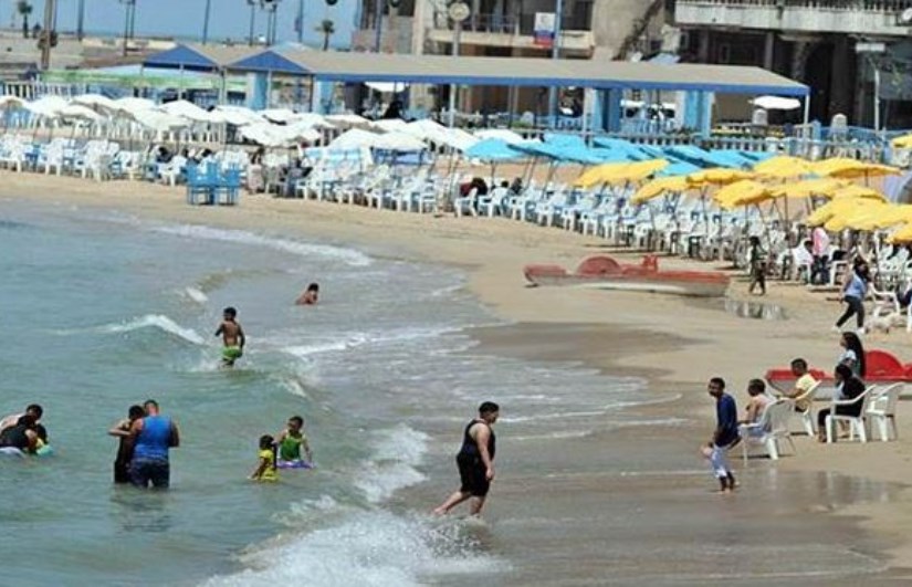 شاطئ شاطئ