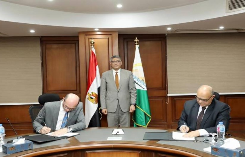 جانب من التوقيع جانب من التوقيع