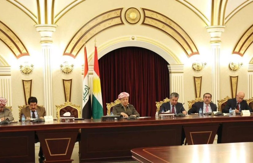"الديمقراطي الكردستاني" جهات في بغداد تتجاهل الدستور.. ومؤشرات إيجابية من الحكومة والقضاء بشأن رواتب موظفي الإقليم "الديمقراطي الكردستاني" جهات في بغداد تتجاهل الدستور.. ومؤشرات إيجابية من الحكومة والقضاء بشأن رواتب موظفي الإقليم